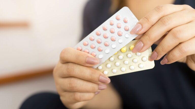 depilacja-laserowa-a-antykoncepcja-hormonalna